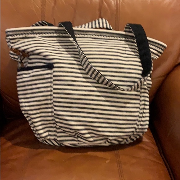 Sumner is coming & you will love this bag! - Picture 4 of 6